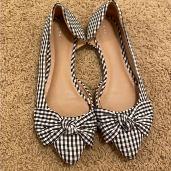 a new day Shoes - Size 6 points flats